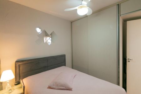 Apartamento à venda com 100m², 2 quartos e 1 vaga Apartamento à venda com 100m², 2 quartos e 1 vagaQuarto 2