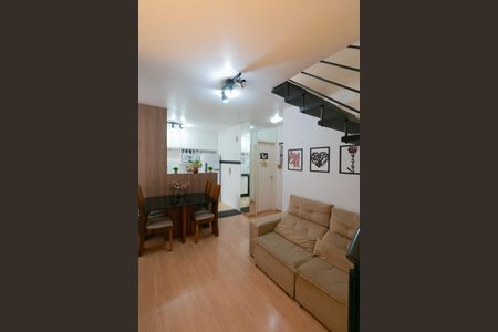 Apartamento à venda com 100m², 2 quartos e 1 vaga Apartamento à venda com 100m², 2 quartos e 1 vagaSala