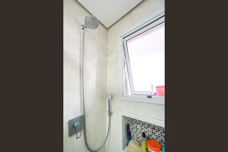 Apartamento à venda com 80m², 2 quartos e 2 vagas Apartamento à venda com 80m², 2 quartos e 2 vagasBanheiro da suíte 2