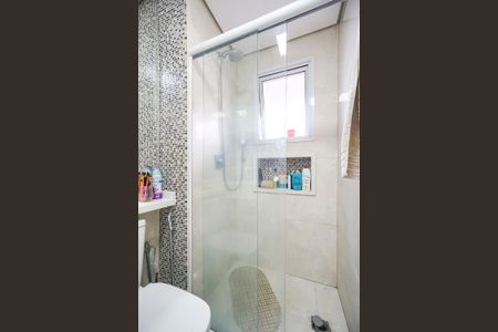 Apartamento à venda com 80m², 2 quartos e 2 vagas Apartamento à venda com 80m², 2 quartos e 2 vagasBanheiro da suíte 2