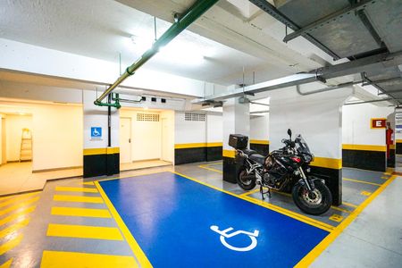 Apartamento à venda com 80m², 2 quartos e 2 vagas Apartamento à venda com 80m², 2 quartos e 2 vagasGaragem