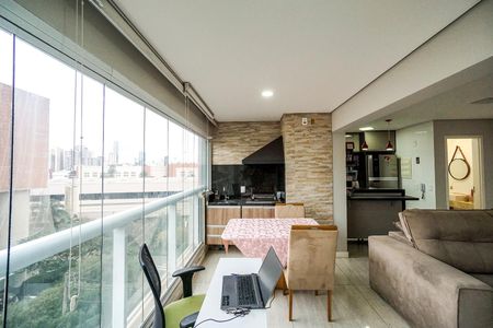 Apartamento à venda com 80m², 2 quartos e 2 vagas Apartamento à venda com 80m², 2 quartos e 2 vagasVaranda