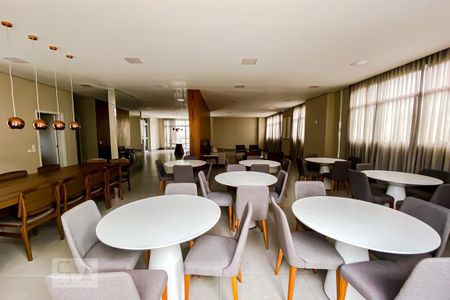 Apartamento à venda com 80m², 2 quartos e 2 vagas Apartamento à venda com 80m², 2 quartos e 2 vagasÁrea comum - Salão de festas