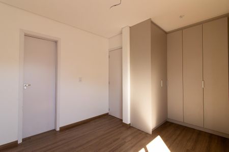 Casa de condomínio para alugar com 168m², 3 quartos e 2 vagasSuite 1