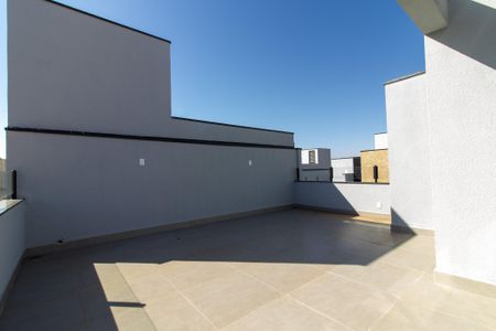 Casa de condomínio para alugar com 168m², 3 quartos e 2 vagasCobertura