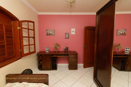 Casa à venda com 416m², 3 quartos e 4 vagas Casa à venda com 416m², 3 quartos e 4 vagasCasa 2 - Quarto 2