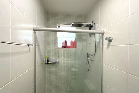 Casa para alugar com 180m², 3 quartos e 2 vagasBanheiro Social