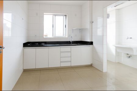 Apartamento à venda com 80m², 3 quartos e 2 vagasCozinha