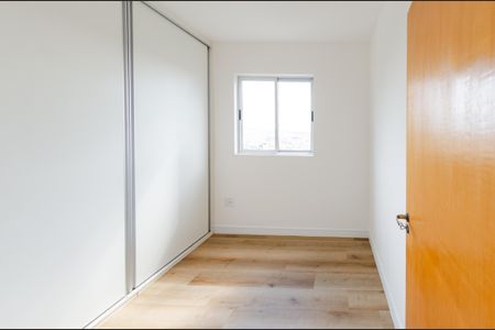 Apartamento à venda com 80m², 3 quartos e 2 vagasQuarto 2