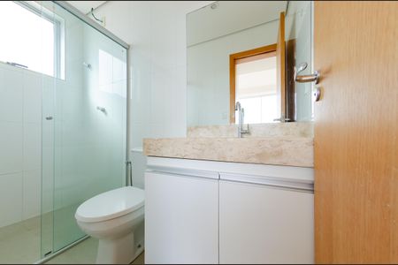 Apartamento à venda com 80m², 3 quartos e 2 vagasBanheiro da Suíte