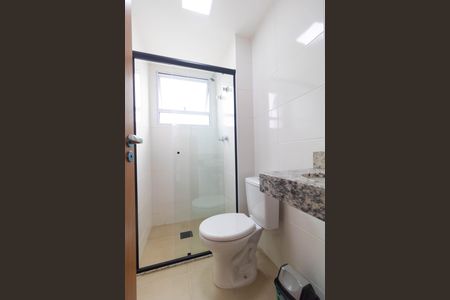 Apartamento à venda com 56m², 2 quartos e 1 vaga Apartamento à venda com 56m², 2 quartos e 1 vagaBanheiro da Suíte