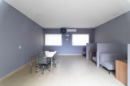 Apartamento à venda com 56m², 2 quartos e 1 vaga Apartamento à venda com 56m², 2 quartos e 1 vagaÁrea comum - Escritório