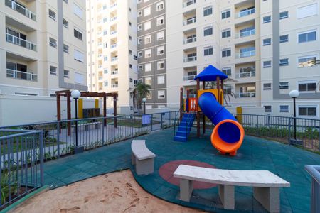Apartamento à venda com 56m², 2 quartos e 1 vaga Apartamento à venda com 56m², 2 quartos e 1 vagaÁrea comum - Playground