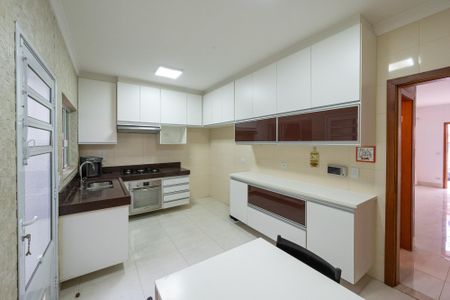 Casa à venda com 95m², 3 quartos e 2 vagasCozinha