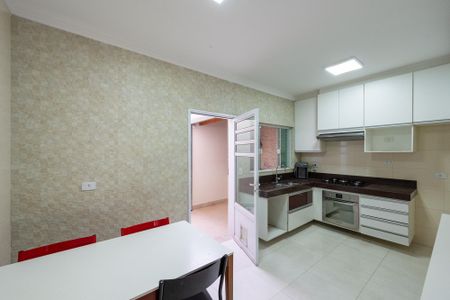 Casa à venda com 95m², 3 quartos e 2 vagasCozinha