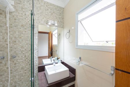 Casa à venda com 95m², 3 quartos e 2 vagasBanheiro da Suíte