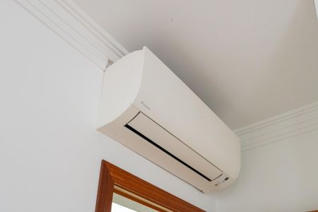 Casa à venda com 95m², 3 quartos e 2 vagasSuíte