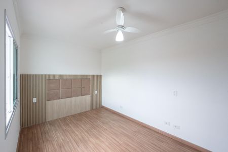 Casa à venda com 95m², 3 quartos e 2 vagasSuíte