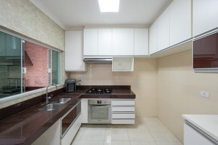 Casa à venda com 95m², 3 quartos e 2 vagasCozinha