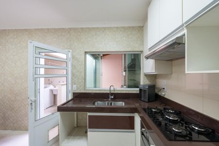 Casa à venda com 95m², 3 quartos e 2 vagasCozinha