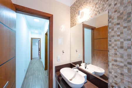 Casa à venda com 95m², 3 quartos e 2 vagasBanheiro Social