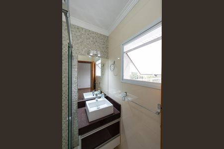 Casa à venda com 95m², 3 quartos e 2 vagasBanheiro da Suíte