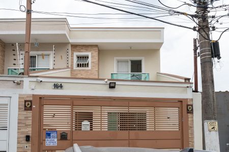 Casa à venda com 95m², 3 quartos e 2 vagasFachada