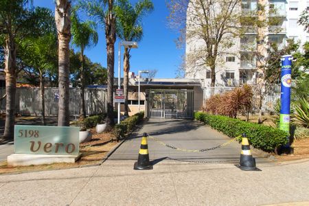 Apartamento à venda com 60m², 3 quartos e 1 vagaFachada