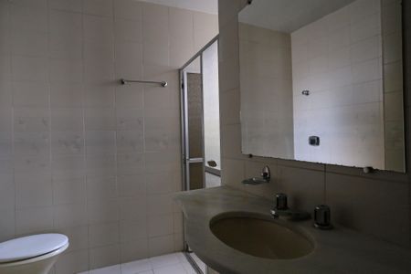 Apartamento para alugar com 100m², 3 quartos e 2 vagasBanheiro