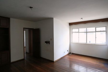 Sala de apartamento para alugar com 3 quartos, 100m² em Santo Antônio, Belo Horizonte