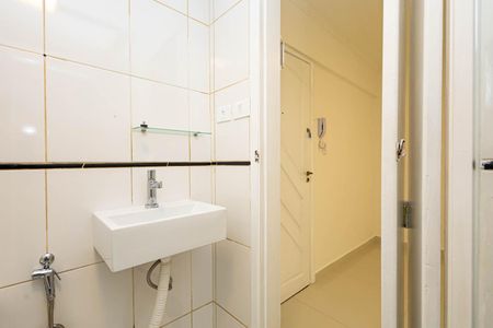 Banheiro de apartamento à venda com 1 quarto, 34m² em Bela Vista, São Paulo