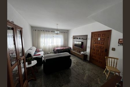 Sala de casa à venda com 4 quartos, 220m² em Vila Bandeirantes, São Paulo