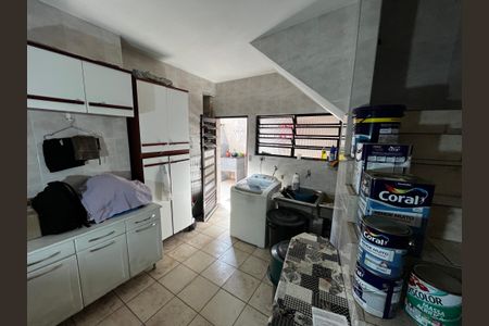 Casa à venda com 220m², 4 quartos e 3 vagasLavanderia