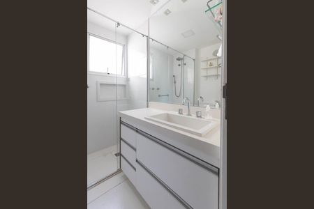 Apartamento à venda com 105m², 3 quartos e 2 vagasBanheiro da Suíte