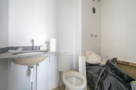 Banheiro de apartamento à venda com 2 quartos, 41m² em Vila Mira, São Paulo