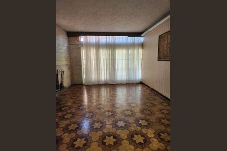 Casa à venda com 4 quartos, 280m² em Vila Monumento, São Paulo