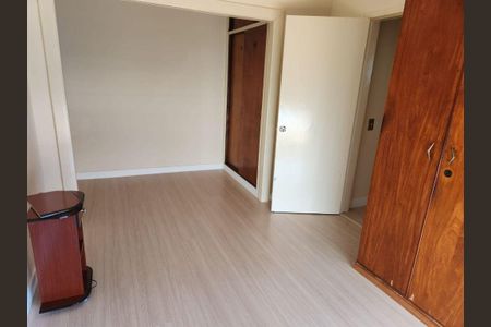 Casa à venda com 4 quartos, 280m² em Vila Monumento, São Paulo