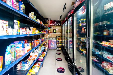 Apartamento à venda com 35m², 2 quartos e sem vagaÁrea comum