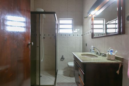 Casa à venda com 120m², 3 quartos e 2 vagasBanheiro 1