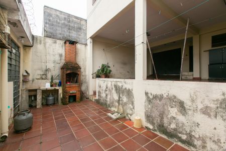 Casa à venda com 120m², 3 quartos e 2 vagasQuintal
