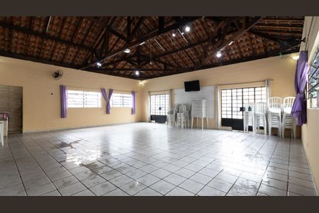 Apartamento à venda com 49m², 2 quartos e 2 vagas Apartamento à venda com 49m², 2 quartos e 2 vagasÁrea comum - Salão de festas