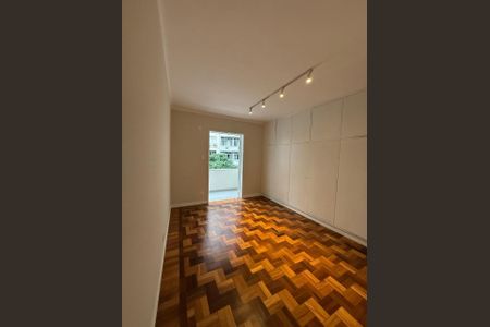 Apartamento à venda com 231m², 4 quartos e 1 vaga Apartamento à venda com 231m², 4 quartos e 1 vagaFoto 04