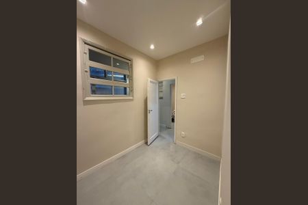 Apartamento à venda com 231m², 4 quartos e 1 vaga Apartamento à venda com 231m², 4 quartos e 1 vagaFoto 09