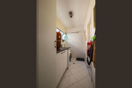 Apartamento para alugar com 120m², 3 quartos e 1 vagaÁrea de Serviço