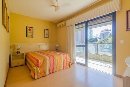 Apartamento à venda com 118m², 3 quartos e 2 vagas Apartamento à venda com 118m², 3 quartos e 2 vagasSuíte