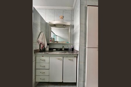 Casa à venda com 297m², 5 quartos e 4 vagas Casa à venda com 297m², 5 quartos e 4 vagasBanheiro Social