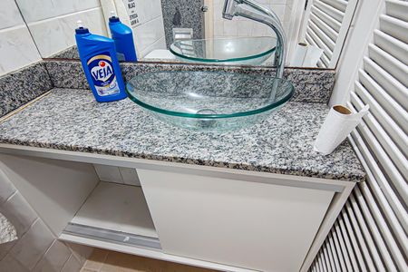 Apartamento para alugar com 96m², 3 quartos e 1 vaga Apartamento para alugar com 96m², 3 quartos e 1 vagaBanheiro social