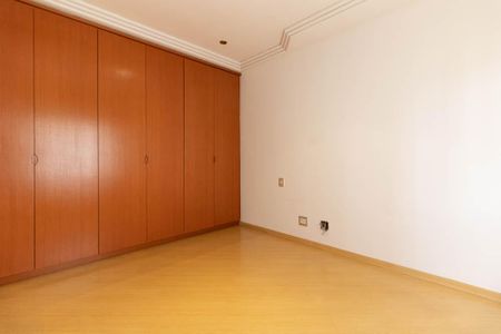 Apartamento à venda com 300m², 4 quartos e 4 vagasSuíte 3