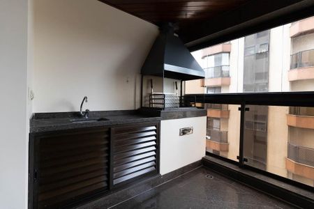 Apartamento à venda com 300m², 4 quartos e 4 vagasVaranda da Sala 1