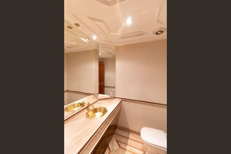 Apartamento à venda com 300m², 4 quartos e 4 vagasLavabo